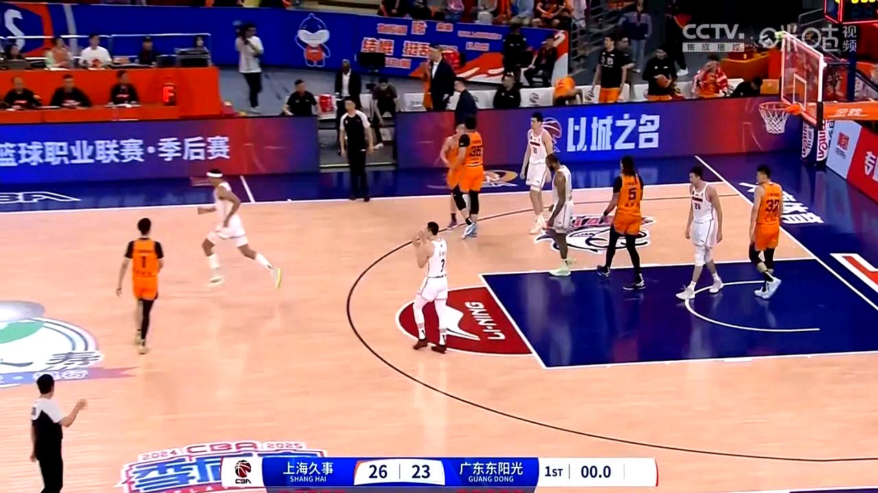 比赛现场激烈的词 比赛现场激烈的词